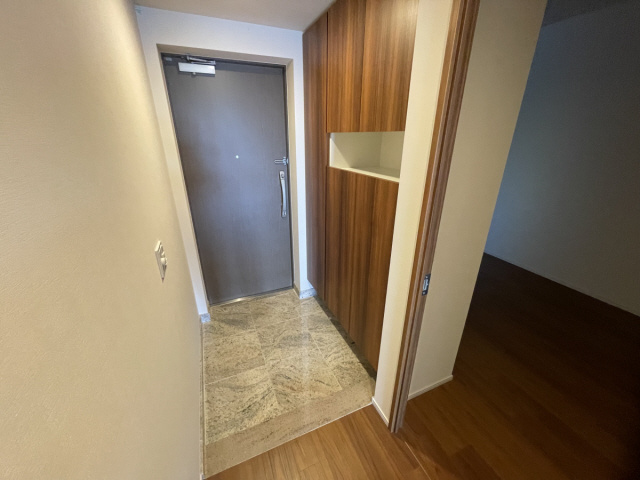 ザ・パークハウス住吉川の玄関