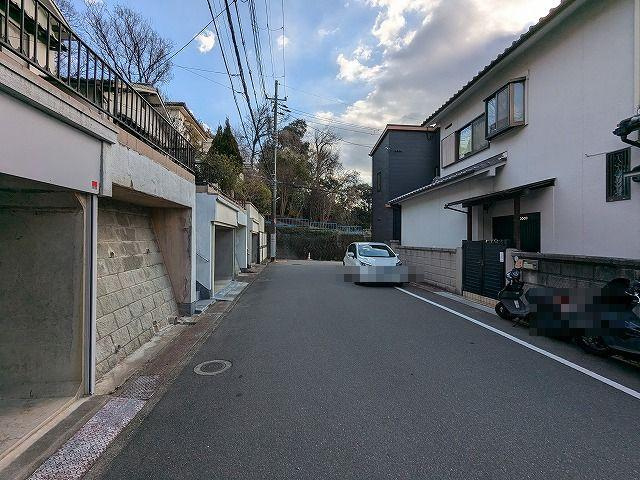 田口山1丁目　中古一戸建ての前面道路含む現地写真|■物件内覧・資金計画相談・住宅ローン相談、リフォーム相談、お問合せ受付中■
※当日・翌日のご内覧、ご相談はお電話でのお問合せがスムーズです！