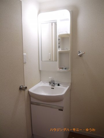 【独立洗面台】 | カースル常盤台 | 忙しい朝に便利な洗髪洗面化粧台