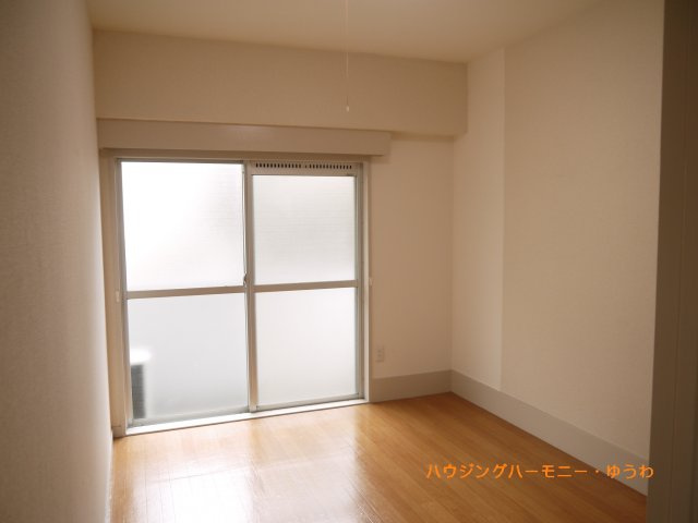 【洋室】 | カースル常盤台 | 振分タイプで、使い勝手も良い間取りです。