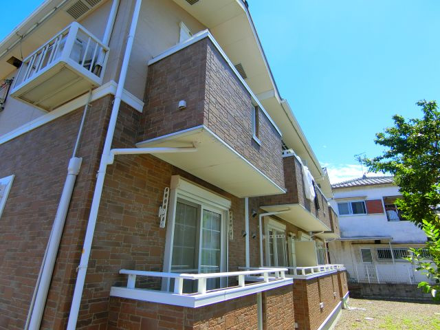 フィオーレ松ヶ丘の外観