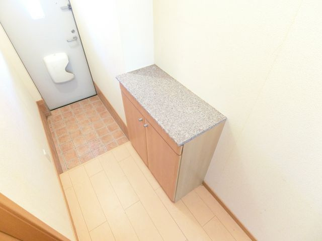 フィオーレ松ヶ丘の玄関