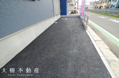 【駐車場】 | 海老名市上今泉4丁目  新築戸建て　全１棟【仲介手数料無料】