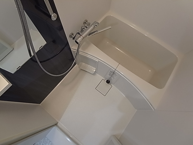 神戸市長田区大谷町３丁目のアパートの浴室|浴室