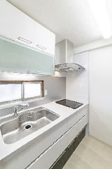 大阪市天王寺区上本町９丁目の賃貸マンションのキッチン