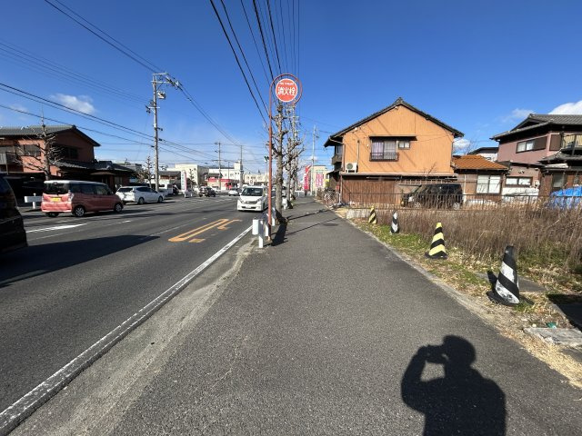 【前面道路含む現地写真】の画像