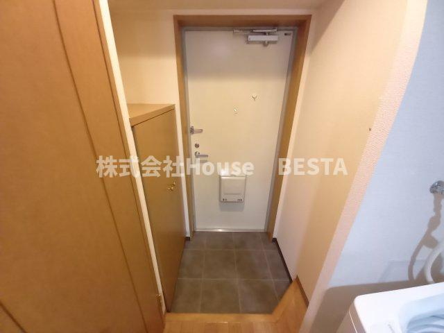 エスリード三宮フラワーロードの玄関