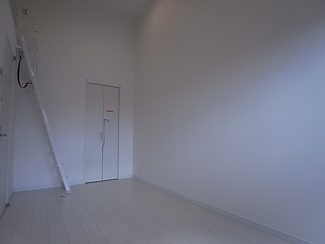 神戸市兵庫区東出町３丁目のアパート