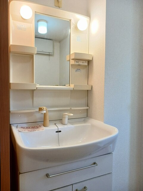 ソレイユ ルヴァンの洗面所