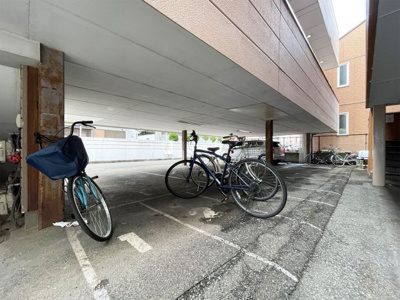 【その他共用部分】 | 鴻臚館 | 駐輪スペースです