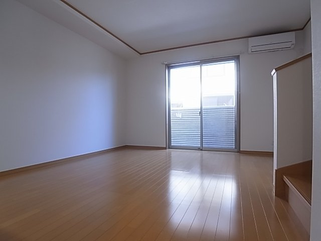 神戸市兵庫区梅元町のテラスの居間・リビング|リビング