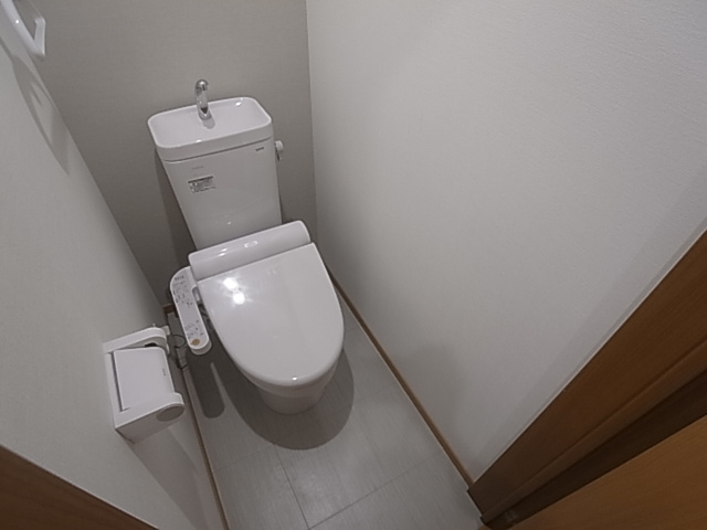 神戸市兵庫区梅元町のテラスのトイレ|ウォシュレット付