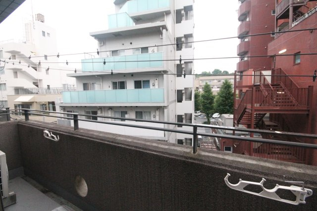【バルコニー】
