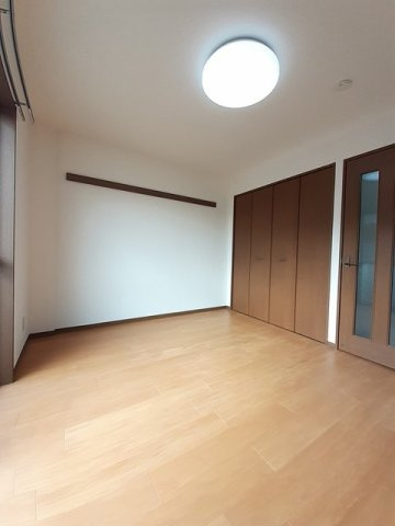 イグレック。楯　Ａの内装