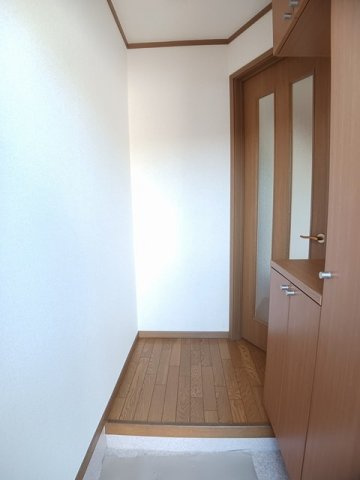 ベルメゾン花町の玄関