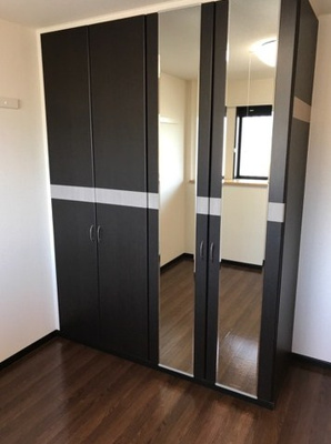 【収納】 | グレイス・ワン | 姿見つきクローゼット

