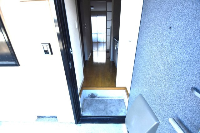 【玄関】 | ラフィーネ壱番館