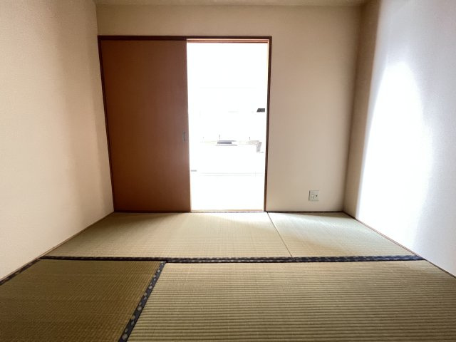 メゾングリフィンの和室