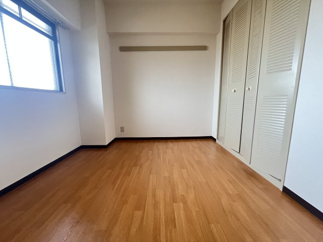 メゾングリフィンの洋室