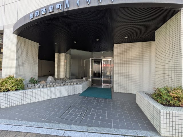 【エントランス】