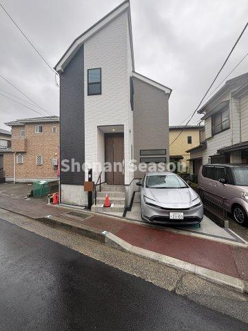 【外観】 | JR「寒川」駅徒歩１０分の閑静な住宅街！
開放感あふれる全１棟が、堂々完成致しました♪