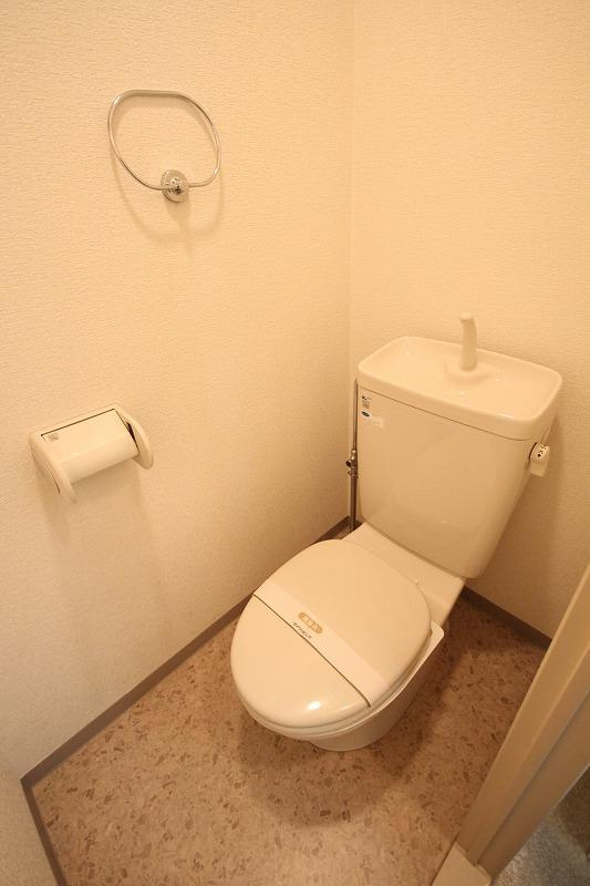 ラッフィナート有瀬のトイレ|※同物件の別のお部屋の写真です※