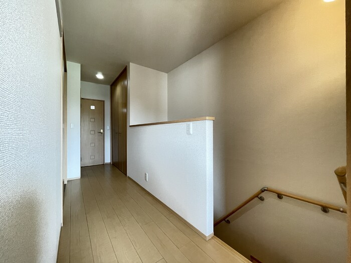 カレッツァⅡ番館のその他|３F廊下