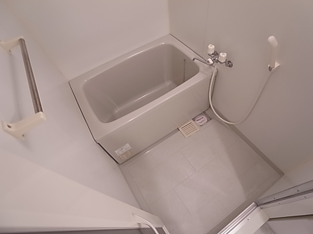 神戸市兵庫区駅南通２丁目の賃貸マンションの浴室