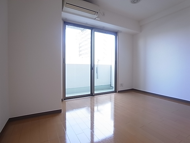 神戸市兵庫区駅南通２丁目の賃貸マンションの内装