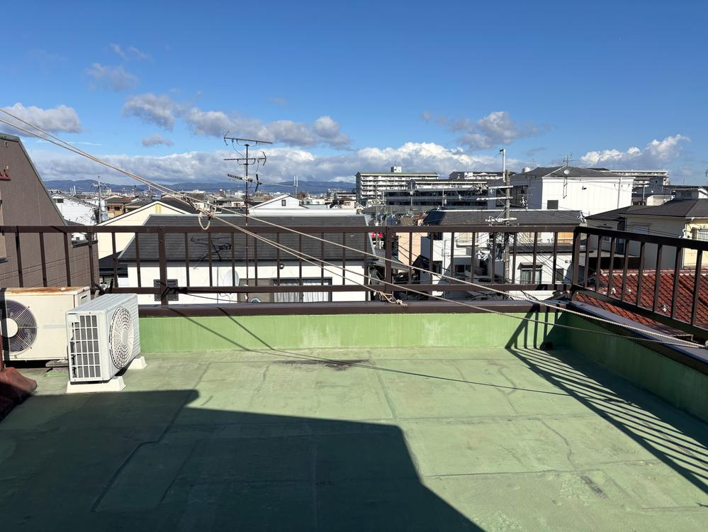 東町　中古一戸建てのバルコニー|■物件内覧・資金計画相談・住宅ローン相談、リフォーム相談、お問合せ受付中■
※当日・翌日のご内覧、ご相談はお電話でのお問合せがスムーズです！