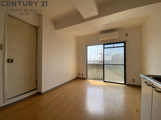 万和ビルの寝室