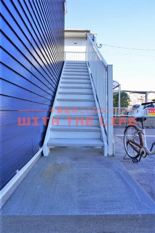 カムアイズ宮ノ陣【キャンペーン対象物件】のエントランス|清潔なエントランスです