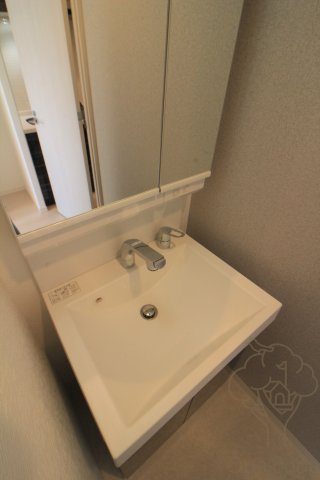 エスリードレジデンス都島シティフロントの独立洗面台