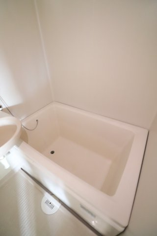 コーポレーションUの浴室|同間取り別号室のお写真です。現況優先となります。