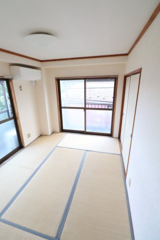 コーポレーションUの和室|同間取り別号室のお写真です。現況優先となります。