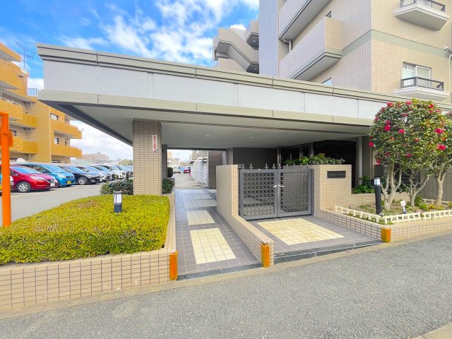 エンゼルハイム田島のエントランス
