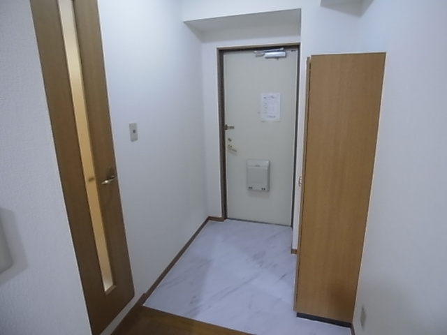 神戸市長田区松野通４丁目の賃貸マンションの玄関|玄関シューズボックス