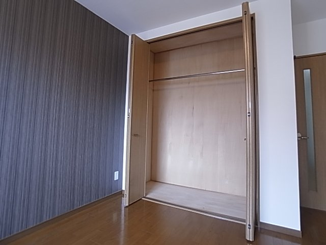神戸市長田区松野通４丁目の賃貸マンションの収納|クローゼット