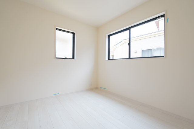 【洋室】 | リーブルガーデン東区戸島第十一　1号棟