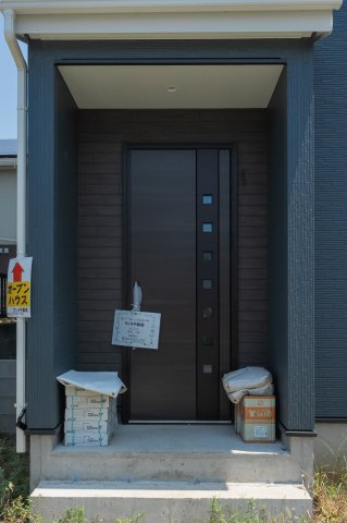 【玄関】 | リーブルガーデン東区戸島第十一　1号棟