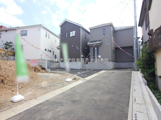 月々７万円台～　新築戸建　ふじみ野市北野第5の前面道路含む現地写真|西側 約4.2ｍ開発道路