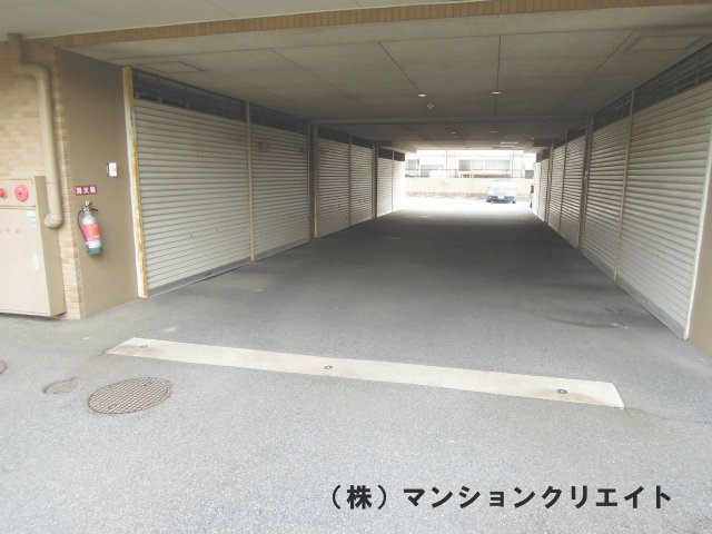 アパガーデンコート松本の駐車場