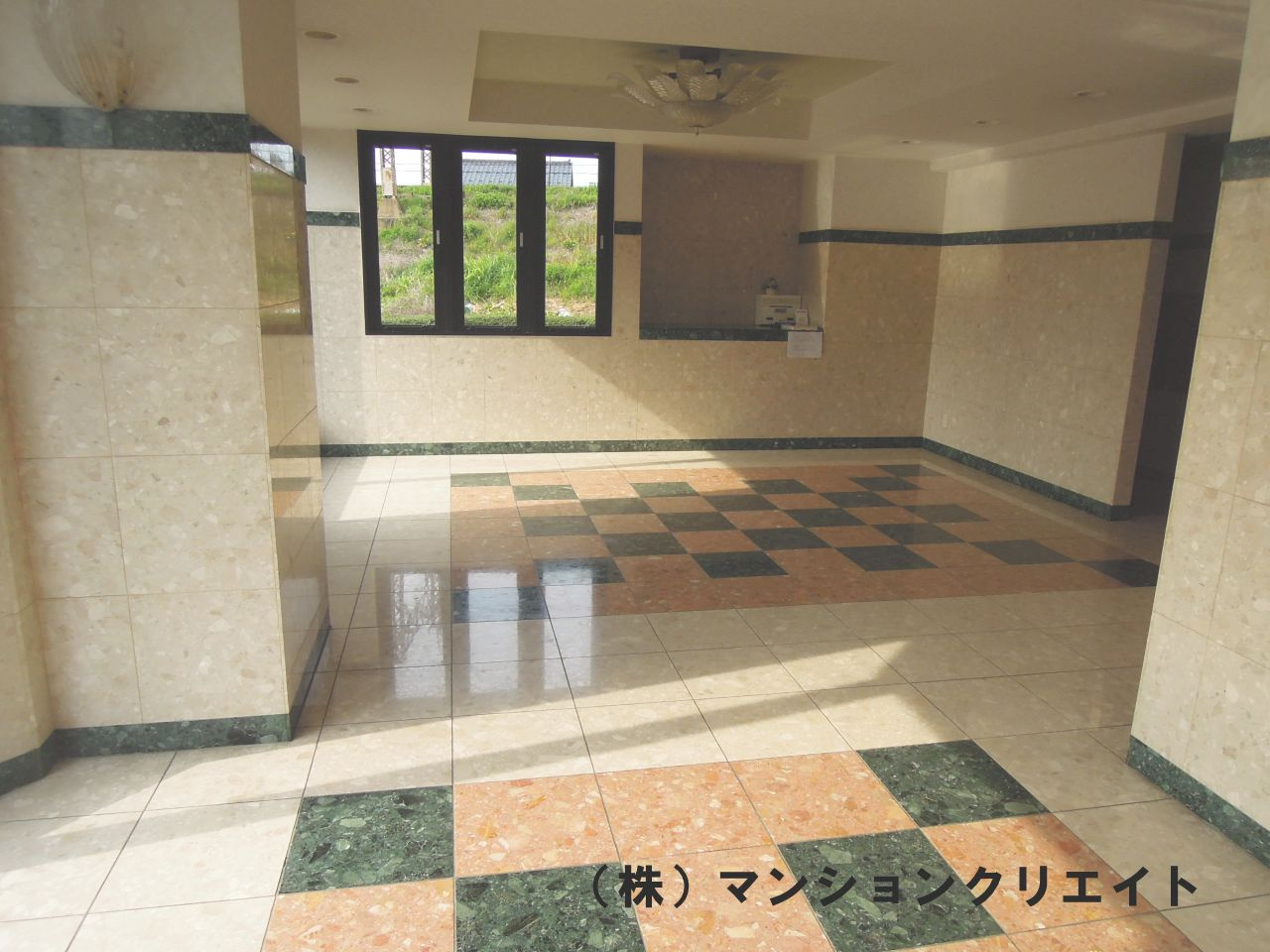 アパガーデンコート松本のエントランス|清掃が行き届いた綺麗なロビー