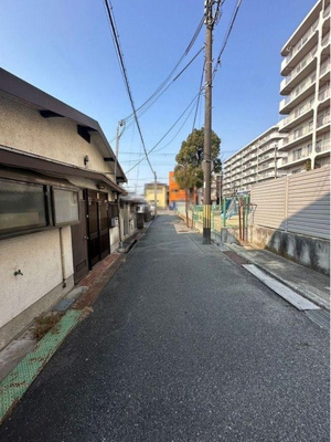【周辺】 | 尼崎市尾浜町　土地分譲　建築条件なし | 前面道路との高低差はほとんどなく、車の出し入れもスムーズに行えます。