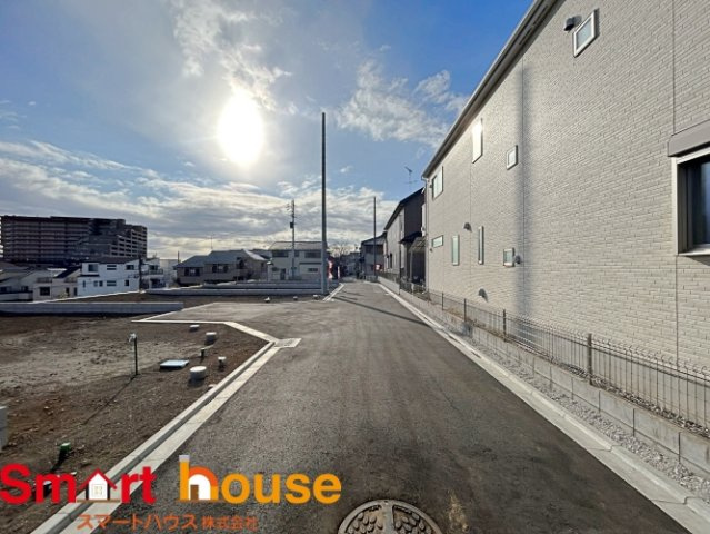 相模原市南区相武台　売地7区画の前面道路含む現地写真
