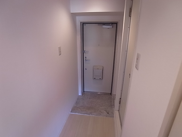 神戸市兵庫区松原通４丁目の賃貸マンションの玄関