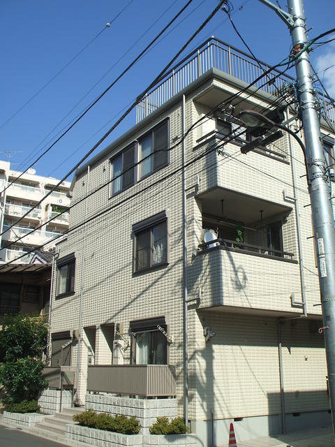 ビアンコ四谷のエントランス