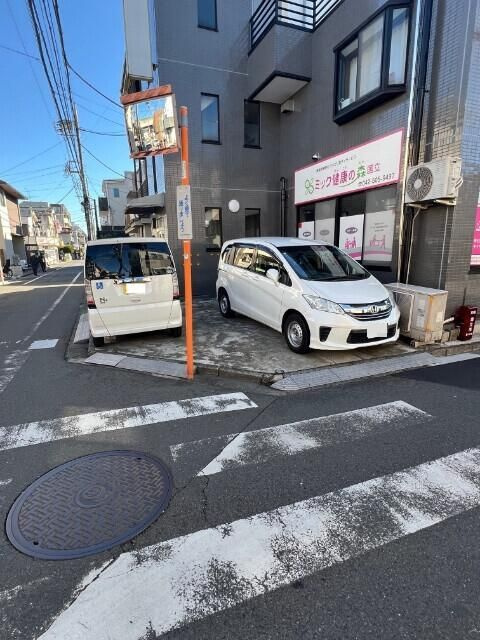 マンションソーキⅠの駐車場