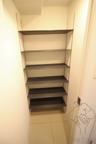 アドバンス西梅田ビオスの玄関
