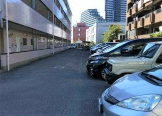 【駐車場】
